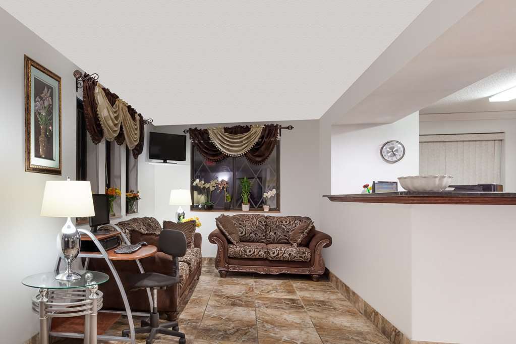 Hotel Super 8 By Wyndham 2*